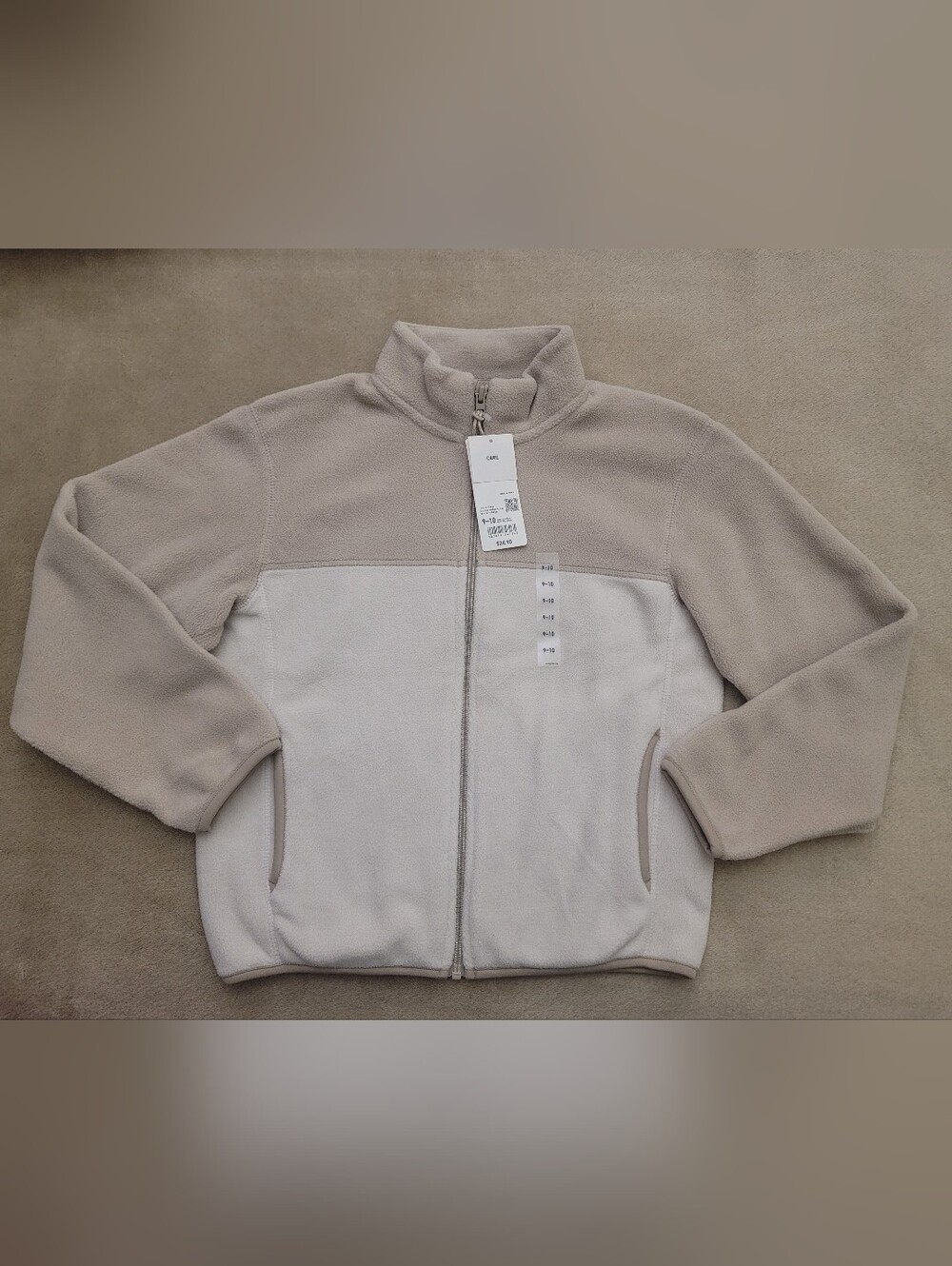 Uniqlo Kids Beige Color Block Fleece Jacket Size 9-10 NWT
